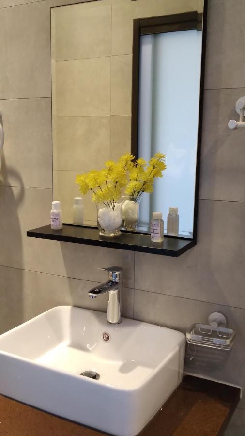Atlantic Pearl Guest House Midrand Esterno foto